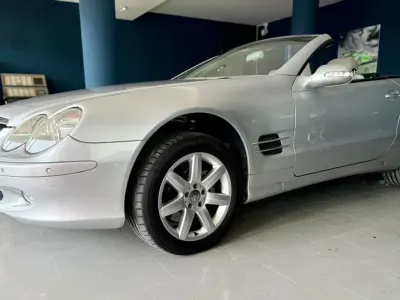 Käytetty Mercedes SL500 306 HP (225 kW) 2002 Hopea Avoauto