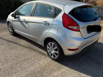 Usata Ford Fiesta Titanium 2009 Grigio Berlina