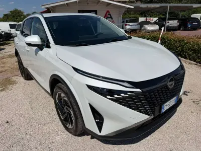 Usata Nissan Qashqai N-Connecta 158 CV (116 kW) 2025 Bianco SUV