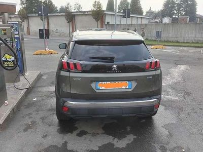 Usata 2017 Peugeot 3008 Access SUV | 11.000 € (Cara)