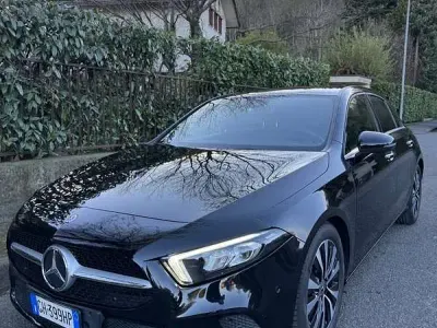 Usata Mercedes A180 Business 116 CV (85 kW) 2021 Nero Berlina