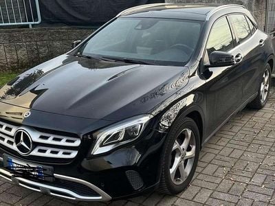 Usata Mercedes 180 131 CV (96 kW) 2019 Nero Berlina