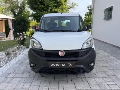 Usata Fiat Doblò 95 CV (69 kW) 2017 Bianco Monovolume