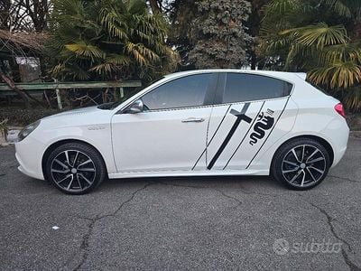 Usata Alfa Romeo Giulietta 120 CV (88 kW) 2011 Bianco Utilitaria