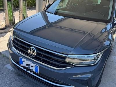 Usata VW Tiguan 150 CV (110 kW) 2021 Grigio SUV