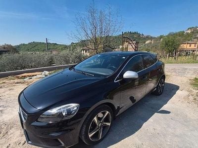 Usata Volvo V40 R-Design 190 CV (139 kW) 2014 Nero Berlina
