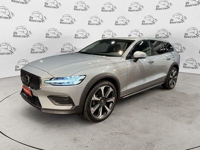 Usata Volvo V60 CC Plus 197 CV (144 kW) 2023 Grigio Station wagon