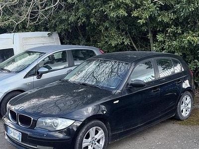 Usata BMW 118 143 CV (105 kW) 2008 Nero Utilitaria
