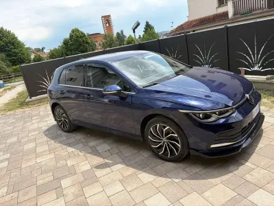 Usata VW Golf VIII Style 150 CV (110 kW) 2021 Blu/azzurro Berlina