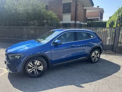 Usata Mercedes GLA200 Executive 150 CV (110 kW) 2023 Blu/azzurro SUV
