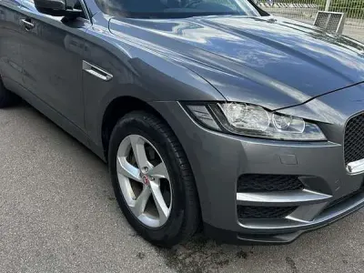 Begagnad Jaguar F-Pace