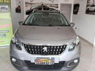 Usata Peugeot 2008 Allure 120 CV (88 kW) 2016 Argento SUV