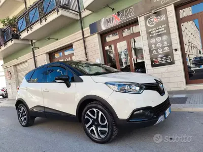 Occasion Renault Captur 90 ch (66 kW) 2017 Beige SUV