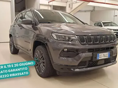 Usata Jeep Compass 131 CV (96 kW) 2022 Granite chrystal met. clear coat SUV