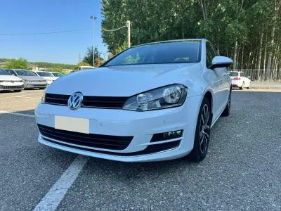Usata VW Golf VII Highline 110 CV (80 kW) 2017 Pure white Berlina