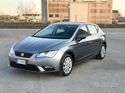 Usata Seat Leon Style 105 CV (77 kW) 2013 Grigio Berlina