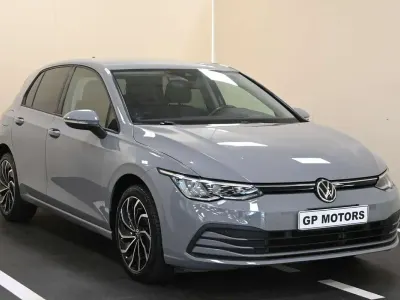 Usata VW Golf VIII Life 110 CV (80 kW) 2020 Grigio