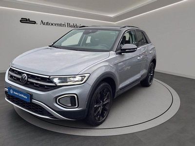 Usata VW T-Roc Style 150 CV (110 kW) 2023 Nero SUV