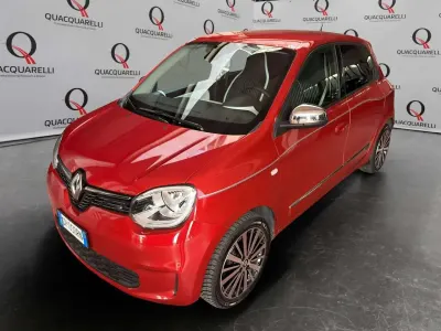Usata Renault Twingo Techno 60 kW (82 CV) 2023 Rosso Utilitaria