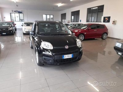 Usata Fiat Panda Lounge 69 CV (50 kW) 2014 Nero Utilitaria