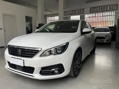Usata Peugeot 308 Allure 120 CV (88 kW) 2018 Bianco Berlina