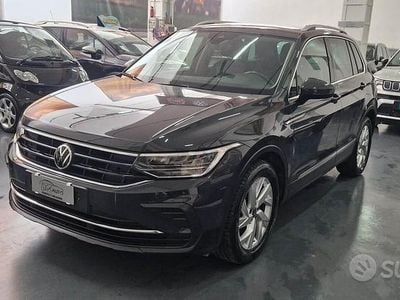 Usata VW Tiguan Life 122 CV (89 kW) 2021 Grigio SUV