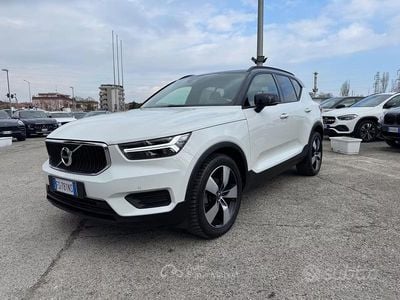 Usata Volvo XC40 Inscription 150 CV (110 kW) 2019 Bianco SUV