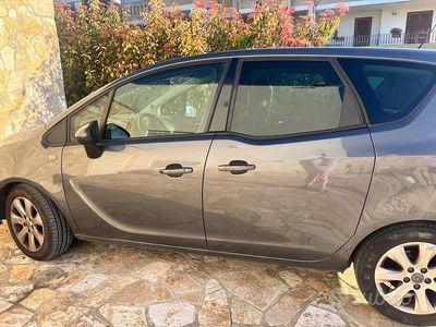 Usata Opel Meriva 2011 Grigio Monovolume
