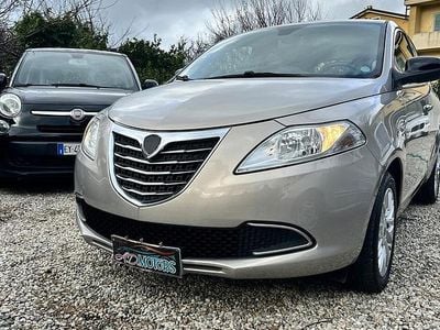 Usata Lancia Ypsilon 69 CV (50 kW) 2013 Marrone Utilitaria