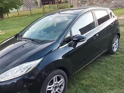 Usata Ford Fiesta Titanium 95 CV (69 kW) 2014 Utilitaria