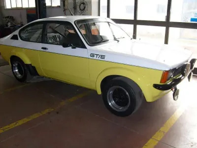 Usata Opel Kadett 190 CV (139 kW) 1979 Bianco Coupé