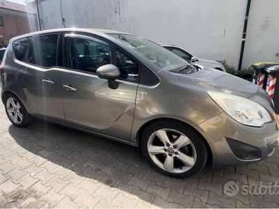 usata Opel Meriva 1.3 Diesel 75 cv Neopatentati PERMUTE