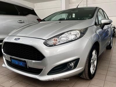 Begagnad Ford Fiesta 82 HK (60 kW) 2017 Grå Sedan