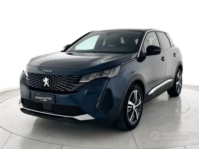 Usata Peugeot 3008 Allure 131 CV (96 kW) 2023 Blu met SUV
