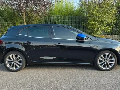 Usata Renault Mégane GT Line GT-Line 110 CV (80 kW) 2017 Nero Berlina