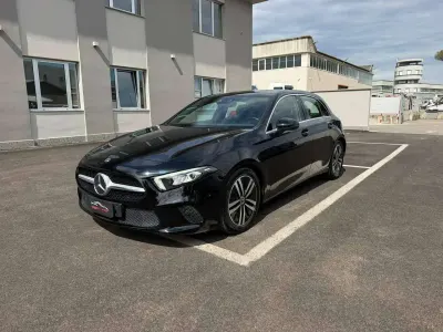 Usata Mercedes A180 116 CV (85 kW) 2020 Nero Berlina