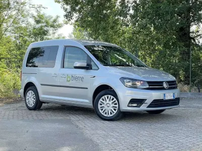 Usata VW Caddy Highline 102 CV (75 kW) 2015 Argento Monovolume