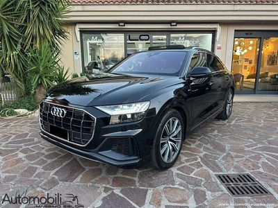 Usata Audi Q8 Ambiente 286 CV (210 kW) 2018 Nero SUV