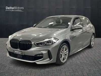 Usata BMW 116 M Sport 116 CV (85 kW) 2023 Grigio metallizzato Utilitaria