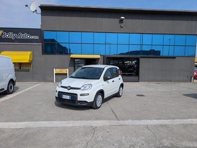 Begagnad Fiat Panda S 69 HK (50 kW) 2024 Vit Halvkombi