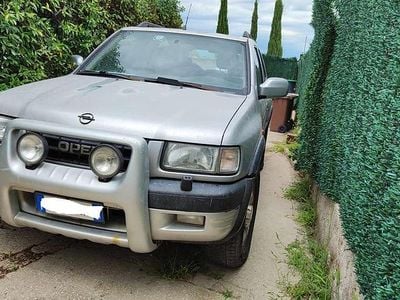 Usata Opel Frontera Limited 116 CV (85 kW) 2000 Nero SUV