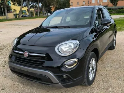 Usata Fiat 500 Cross 95 CV (69 kW) 2020 Nero Station wagon