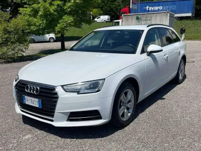 Usado Audi A4 Ambiente 150 CV (110 kW) 2018 Familiar