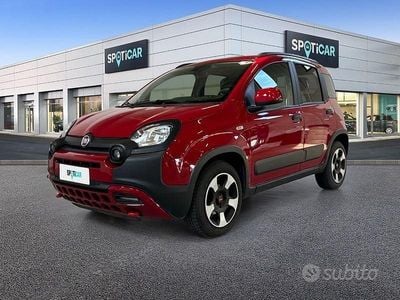 Usata Fiat Panda Cross Cross 70 CV (51 kW) 2024 Rosso Utilitaria