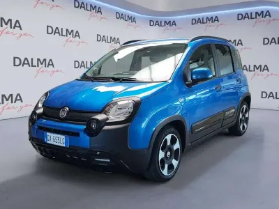 Usata Fiat Panda Cross Cross 69 CV (50 kW) 2025 Blu italia met. Utilitaria