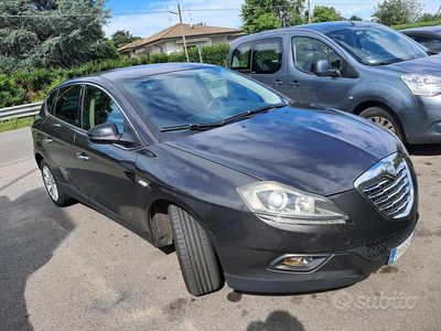 Usata Lancia Delta 130 CV (95 kW) 2011 Grigio Utilitaria