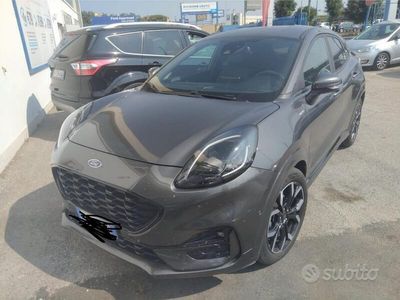 Begagnad Ford Puma ST-Line 125 HK (91 kW) 2023 Grå Sedan