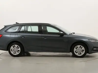 Gebraucht Skoda Octavia Executive 150 PS (110 kW) 2021 Kombi