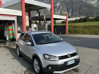 Usata VW Polo Cross 90 CV (66 kW) 2011 Utilitaria