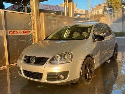 Begagnad VW Golf V 105 HK (77 kW) 2007 Grå Sedan